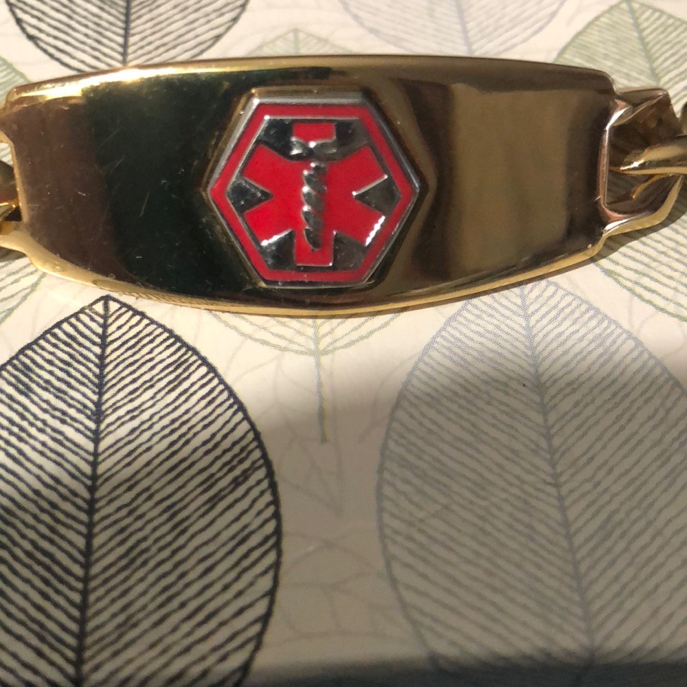 NEW Gold Medical Alert Bracelet has room for more it states on reverse”Diabetic”